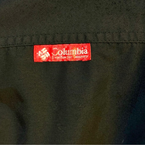 Columbia Men's Black and Red Windbreaker Jacket ~ Great Condition - Picture 3 of 10